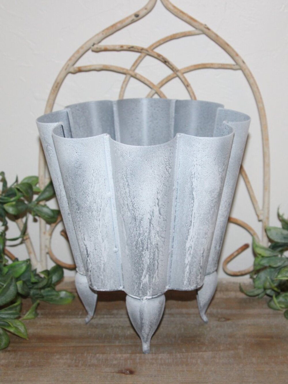 Unique VTG Shabby Aged Gray & White Footed Iron Planter Decor Pot